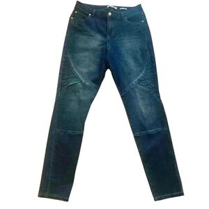 Nicki Minaj High Rise Jeans 9/10. NWOT. Super stretch and Soft. Denim detail